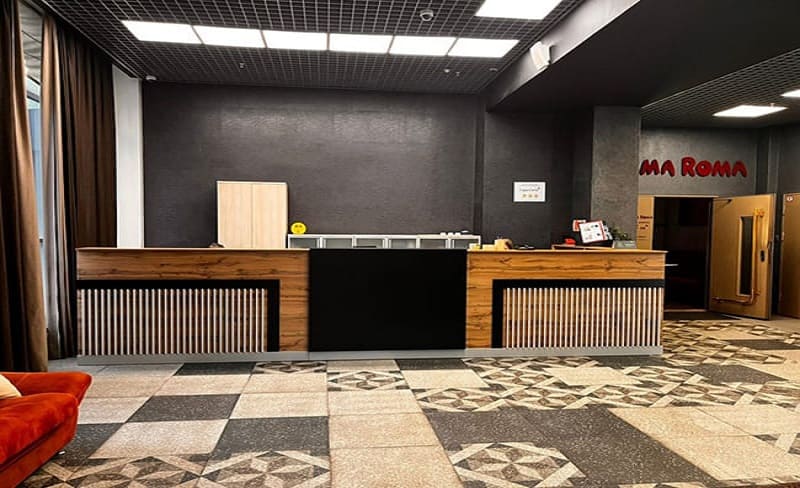 Ресепшен в апартаментах Hotel Hemingway в Парк-Сити Красноярск