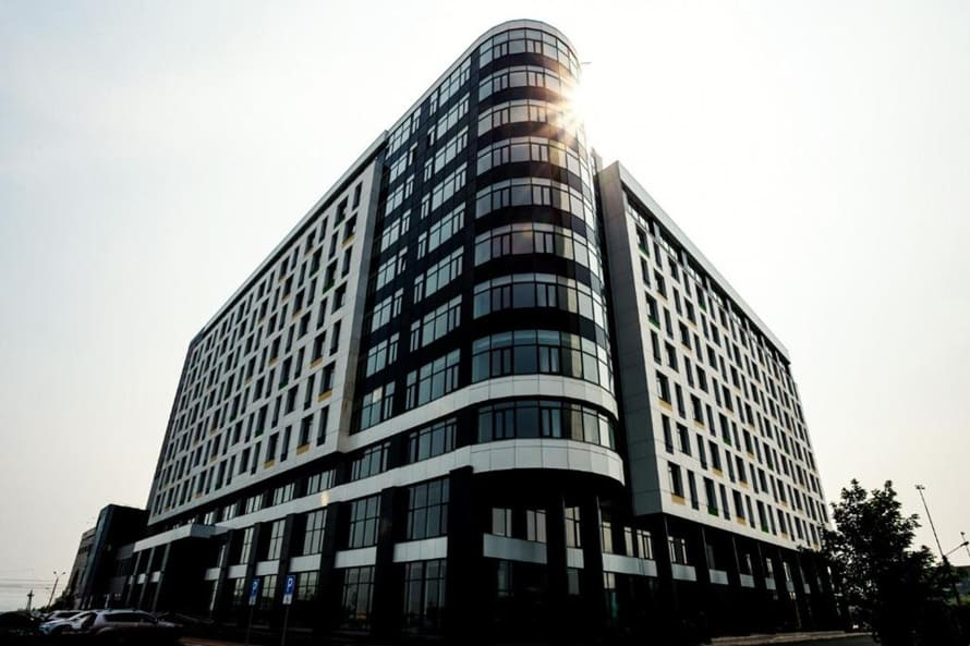 Гостиница в Красноярске Hotel Hemingway вход в парк сити